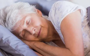 بدخوابی با احساس پیری و دیدگاه بدتر نسبت به پیری مرتبط استد