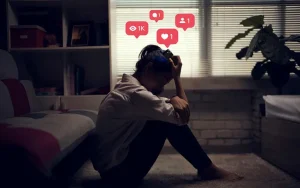 ارتباط بین شبکه های اجتماعی و افسردگی